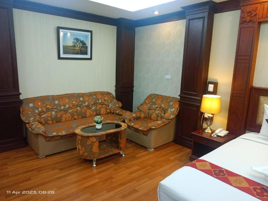 Leuxay Hotel Vientiane Exterior foto