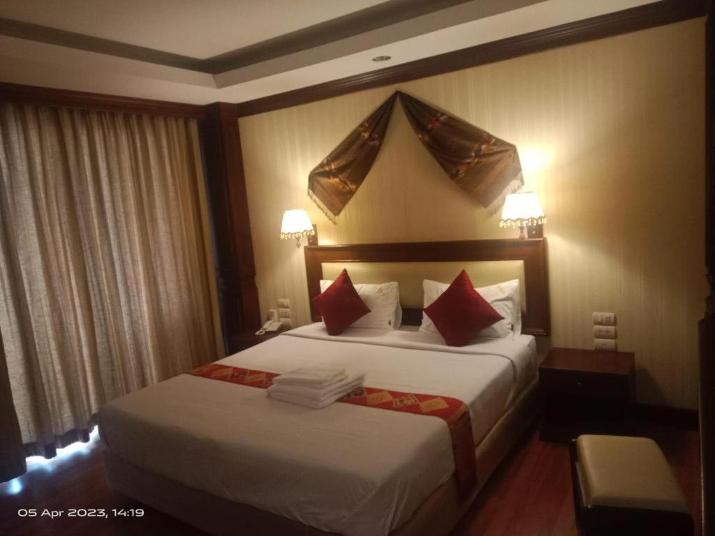 Leuxay Hotel Vientiane Exterior foto